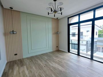 FOR SALE NEWLY BUILT MARVELOUS DESIGN 3 STOREY HOUSE IN GREENWOODS EXECUTIVE VILLAGE
