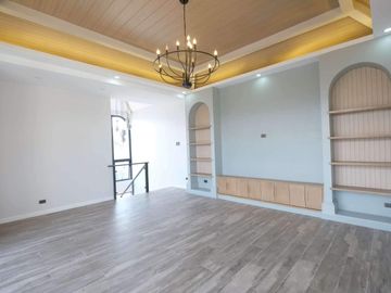 FOR SALE NEWLY BUILT MARVELOUS DESIGN 3 STOREY HOUSE IN GREENWOODS EXECUTIVE VILLAGE