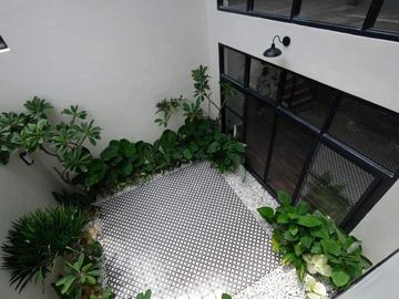 FOR SALE NEWLY BUILT MARVELOUS DESIGN 3 STOREY HOUSE IN GREENWOODS EXECUTIVE VILLAGE