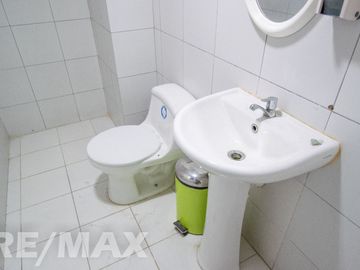 Alquiler De Oficina En Santa Anita De 243 M2