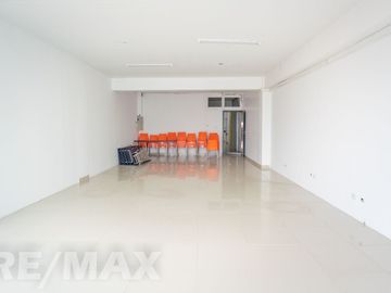 Alquiler De Oficina En Santa Anita 100 M2 De Area Libre