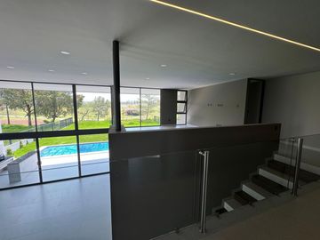 VENDO CASA NUEVA EN EL BOSQUE COUNTRY CLUB DE GRAN JARDIN EN LEON GTO