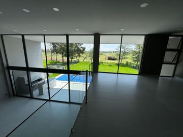 VENDO CASA NUEVA EN EL BOSQUE COUNTRY CLUB DE GRAN JARDIN EN LEON GTO