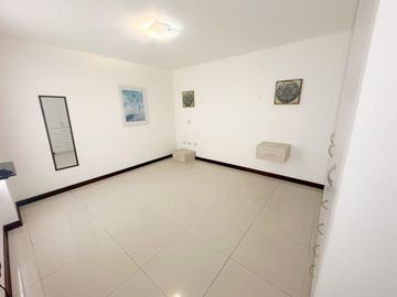 Venta Departamento Flat Amoblado – Parque Maria Reiche