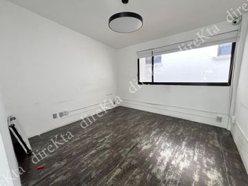 Pago de CONTADO, precio a tratar, Residencia en Juriquilla, Alberca, Casa de Huéspedes