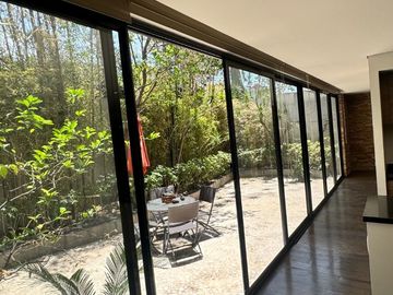 ¡Precio de Oportunidad! Con 200m2, Dos Recamaras con 2.5 Baños.