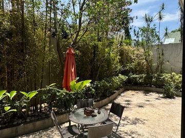 ¡Precio de Oportunidad! Con 200m2, Dos Recamaras con 2.5 Baños.