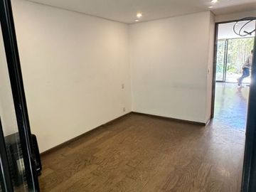 ¡Precio de Oportunidad! Con 200m2, Dos Recamaras con 2.5 Baños.