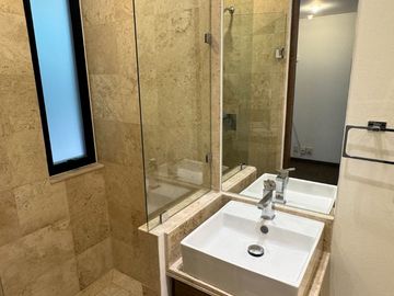 ¡Precio de Oportunidad! Con 200m2, Dos Recamaras con 2.5 Baños.