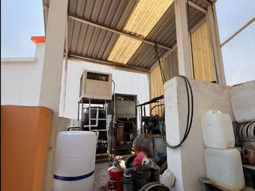 EDIFICIO Y BODEGA EN VENTA EN LA COL. ANZÚRES.