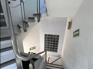 EDIFICIO Y BODEGA EN VENTA EN LA COL. ANZÚRES.