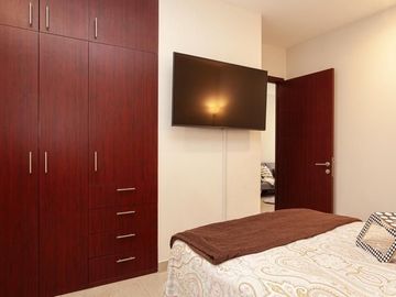 Departamento 126m2 con 3 Recamaras! El mejor precio por m2 de la Zona!