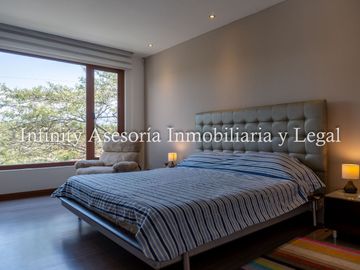 CASA EN VENTA TUMBACO