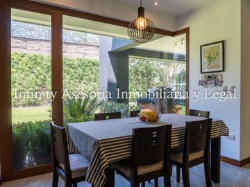 CASA EN VENTA TUMBACO