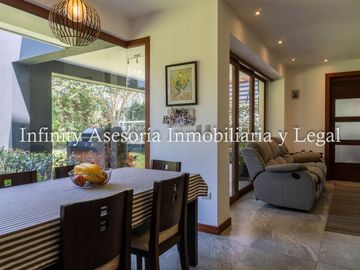 CASA EN VENTA TUMBACO