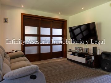 CASA EN VENTA TUMBACO