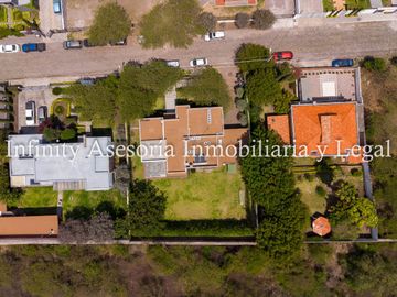 CASA EN VENTA TUMBACO