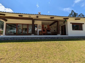 CASA DE VENTA PIFO DENTRO DE URBANIZACION
