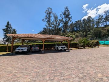 CASA DE VENTA PIFO DENTRO DE URBANIZACION
