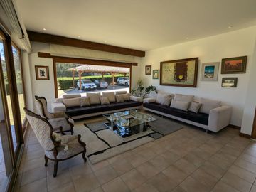 CASA DE VENTA PIFO DENTRO DE URBANIZACION