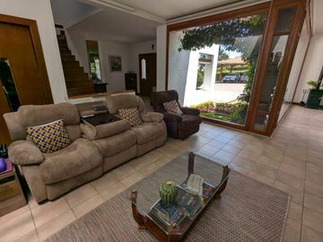 CASA DE VENTA PIFO DENTRO DE URBANIZACION