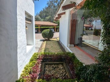 CASA DE VENTA PIFO DENTRO DE URBANIZACION