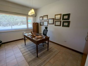 CASA DE VENTA PIFO DENTRO DE URBANIZACION