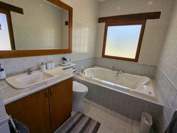 CASA DE VENTA PIFO DENTRO DE URBANIZACION