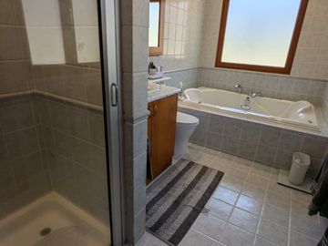 CASA DE VENTA PIFO DENTRO DE URBANIZACION