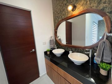 CASA EN VENTA LA RIOJA RESIDENCIAL CANCUN