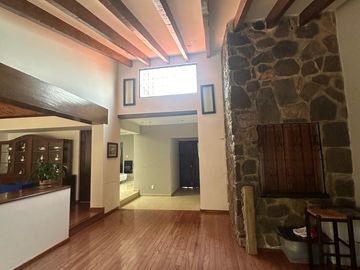 EN VENTA HERMOSA CASA EN UN PISO EN FUENTE DEL ANÁHUAC , VISTAS HERMOSAS