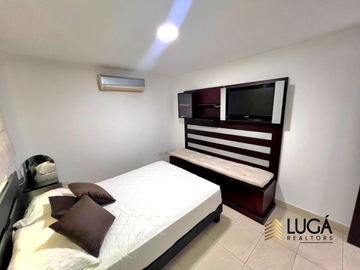 Departamento totalmente amoblado frente al mar en venta, sector playa Murciélago, edificio cuenta con generador de luz propio,  Manta, Ecuador