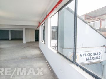 Alquiler de Oficina en Zona Industrial de Santa Anita 124 M2
