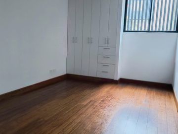 FLAT DE ESTRENO MIRAFLORES!! NO PAGA ALCABALA!!!
