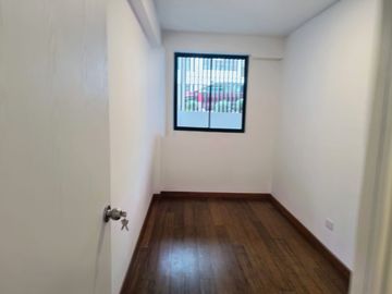 FLAT DE ESTRENO MIRAFLORES!! NO PAGA ALCABALA!!!