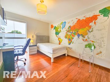 SE ALQUILA INCREIBLE DUPLEX AMOBLADO, 430 M2. ZONA RESIDENCIAL CERCA A LA UNIVERSIDAD DE LIMA