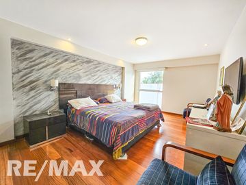 SE ALQUILA INCREIBLE DUPLEX AMOBLADO, 430 M2. ZONA RESIDENCIAL CERCA A LA UNIVERSIDAD DE LIMA