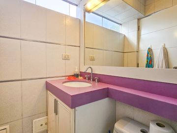 SE ALQUILA INCREIBLE DUPLEX AMOBLADO, 430 M2. ZONA RESIDENCIAL CERCA A LA UNIVERSIDAD DE LIMA