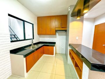 4 Bedroom Modern Design Brand New House and Lot for Sale in BF Resort, Las Piñas City