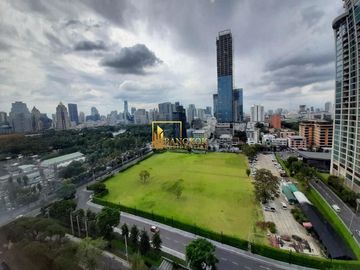 Muniq Langsuan | Unfurnished 2 Bed Luxury Condo For Sale