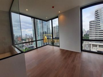 Muniq Langsuan | Unfurnished 2 Bed Luxury Condo For Sale