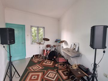Rumah 2 Lantai Siap Huni Di Griya Agung Sentosa Pondok Melati, Hanya 20 Menit Dari Pintu Tol Jatiwarna