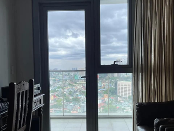 FOR SALE - Unit in Uptown Parksuites, BGC, Taguig City