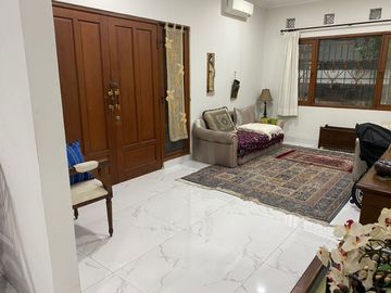 Rumah Luas 690 Kramat Pela Kebayoran Baru Jaksel