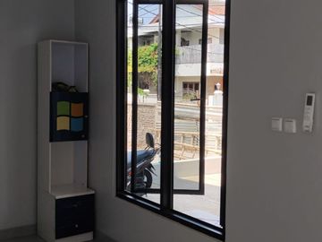 Rumah dijual Bumi Bintaro Permai ada Roof Top Bangunan Baru Semi Furnish