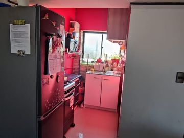 Amplia Casa con Local Comercial Sector Corvi