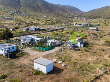 Parcela con 3 casas, bodega y garage techado, sector El Arrayán. La Serena. $100 millones
