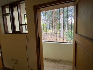 Vendo casa con terreno en el sector del Parque Metropolitano
