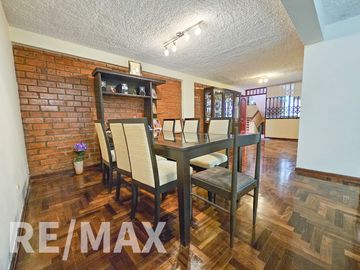 EN VENTA DEPARTAMENTO EN SANTIAGO DE SURCO, 112 m2. Cerca a Plaza Vea de Av. Ayacucho.