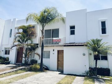 REMATO CASA EN RESIDENCIAL BOSQUES DE SANTA ANITA, BAJA DE PRECIO $ 2´680,000 A TRATAR EXCELENTE ESTADO